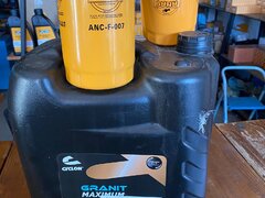 Oferta de ulei motor 15W40 cu filtru motor gratuit